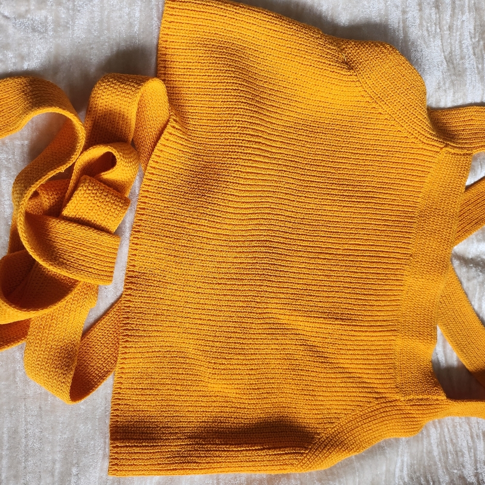 Wired knit crop top